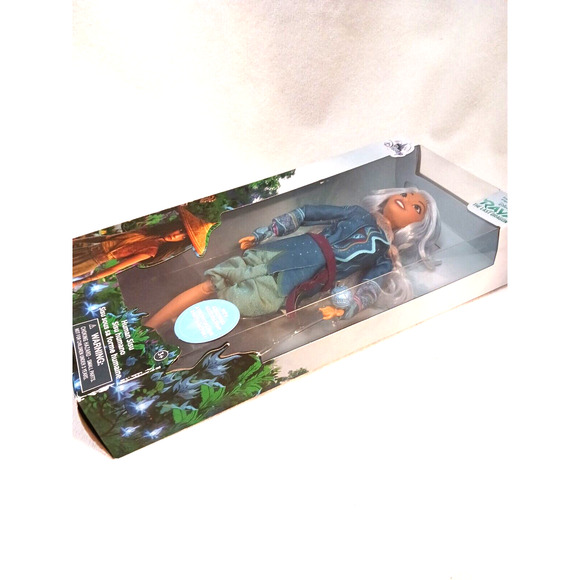 NEW IN BOX! Disney RAYA AND THE LAST DRAGON Human Sisu DOLL NEVER OPENED Collect - Picture 10 of 16